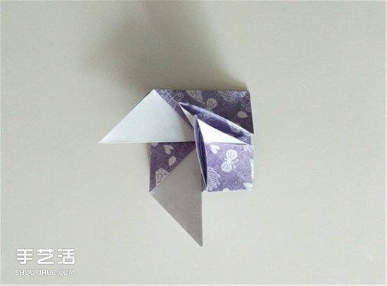 扑克牌黑桃和梅花花色的折纸方法图解(图15)
