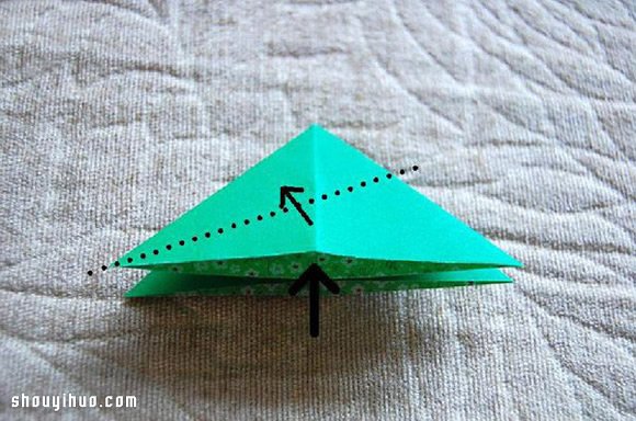 立体四叶草的折法图解 简单手工折纸四叶草(图5)