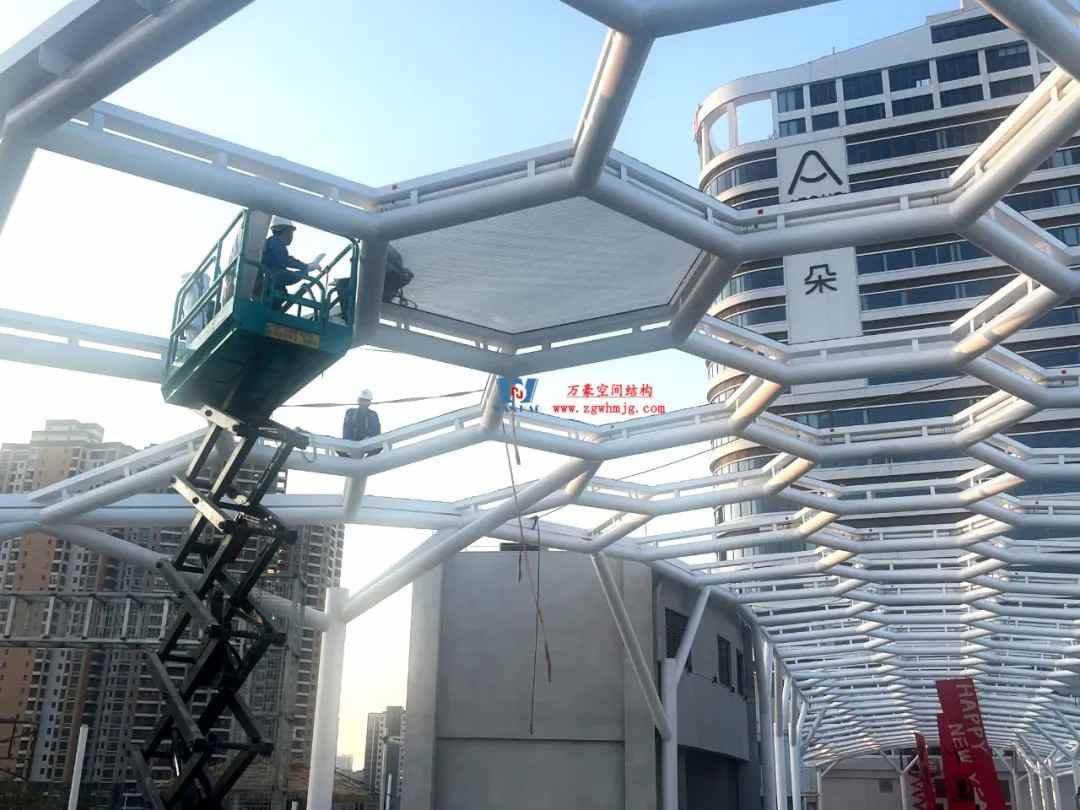 广州茂名总汇天街商业街ETFE膜结构工程 广州茂名总汇天街商业街ETFE膜结构工程