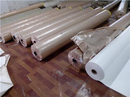 PVC膜材高品质选择指南：揭秘行业秘诀，打造完美工程(图1)