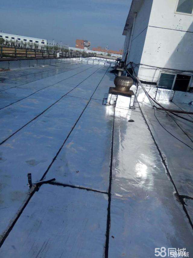 屋顶防水膜材:守护建筑“生命线”,如何选择与维护?(图1) 屋顶防水膜材:守护建筑“生命线”,如何选择与维护?(图1)