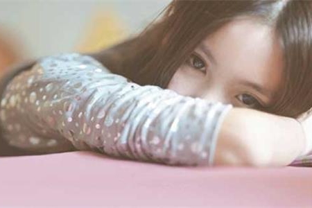 哪些星女最容易在爱情面前自卑 - 星测研究所