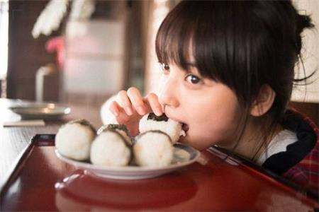 最容易发胖的三大吃货星座(图3)