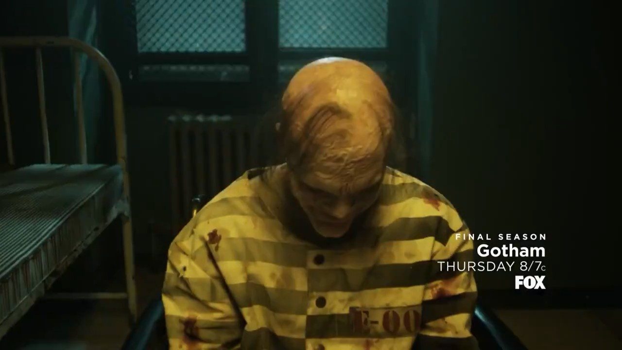 DC《哥谭》终季大结局预告 黑暗骑士惊艳现身!(图5) DC《哥谭》终季大结局预告 黑暗骑士惊艳现身!(图5)