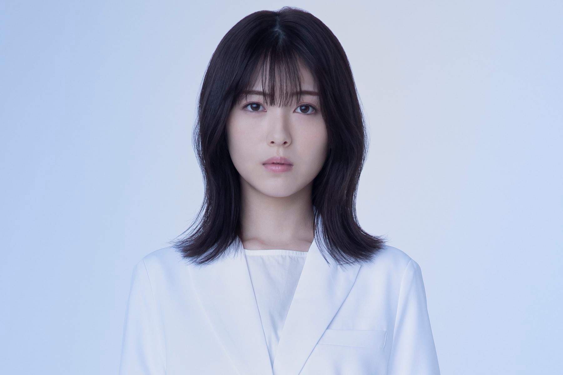 浜辺美波新剧《白色医生》公布 2022年1月开播(图1)