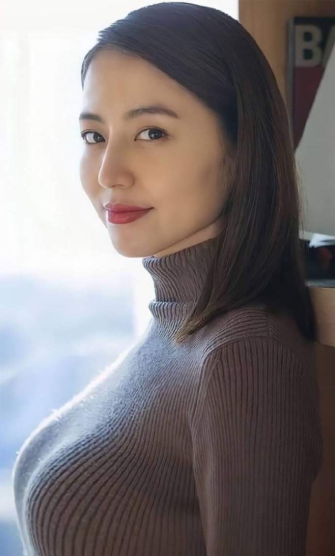 38岁长泽雅美宣布和电影导演福永壮志结婚(图2) 38岁长泽雅美宣布和电影导演福永壮志结婚(图2)