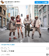 《勇敢者游戏3》首张剧照 2026年圣诞档期上映(图2)