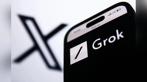 马斯克为AI设限:禁止Grok神经网络进行女性“脱衣”(图2) 马斯克为AI设限:禁止Grok神经网络进行女性“脱衣”(图2)
