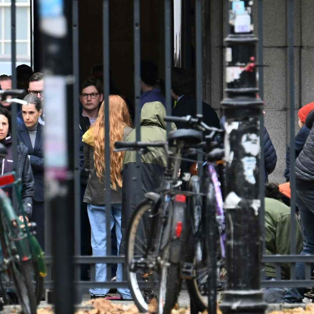 漫威《蜘蛛侠4》新片场照 蜘蛛侠和绿巨人现身(图4) 漫威《蜘蛛侠4》新片场照 蜘蛛侠和绿巨人现身(图4)