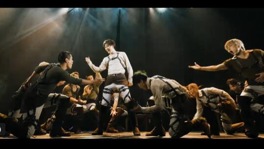 音乐剧《进击的巨人》日本凯旋公演将于7月登上大银幕(图7) 音乐剧《进击的巨人》日本凯旋公演将于7月登上大银幕(图7)