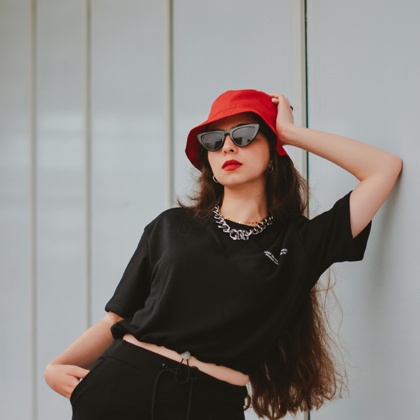 警惕！这几个星座女最容易爱情扶贫！(图1)