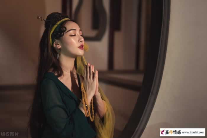 女人到了中年，缺爱和缺钱哪个更可怕？(图4)