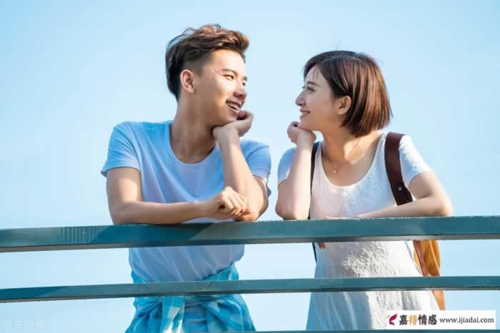 做“舔狗”的男人，暴露出3种卑微的心态(图1)