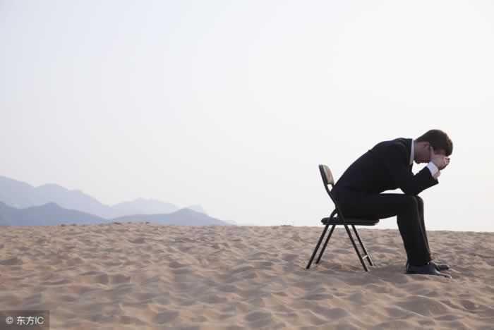 男人再爱一个女人,这三件事,打死都不会做(图4) 男人再爱一个女人,这三件事,打死都不会做(图4)