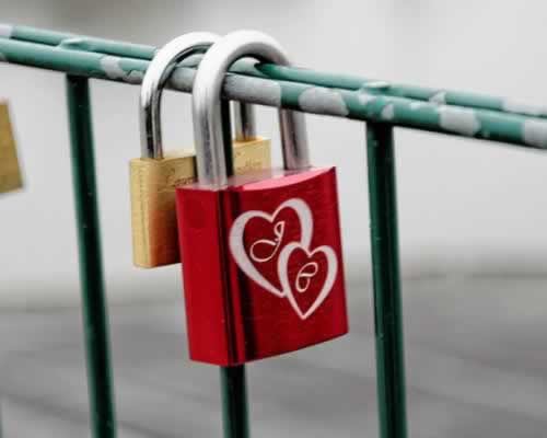 女人的婚外情图什么？除了新鲜刺激，这2点很重要 - 恋知心殿堂