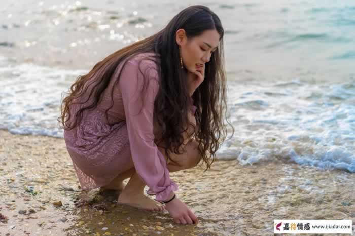 女人想你嘴上不说，会用这2个方法暗示你(图3)
