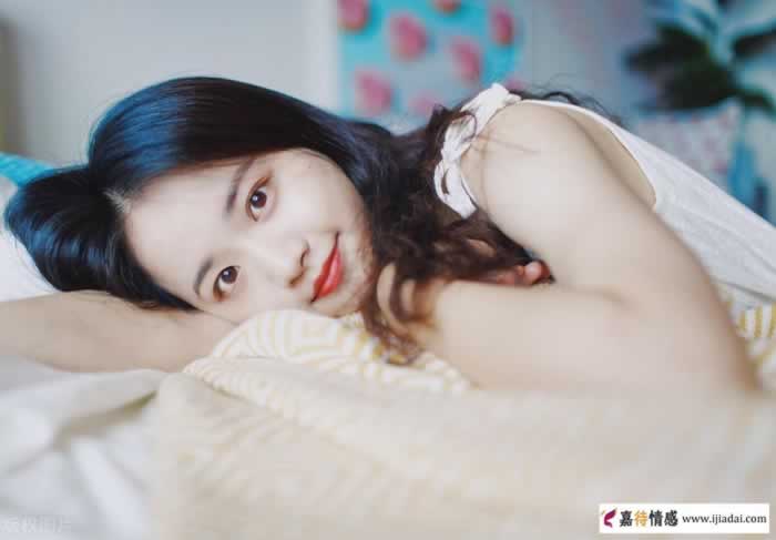 想要让男人对你产生宠爱，不需要撒娇，这2句话就可以(图2)