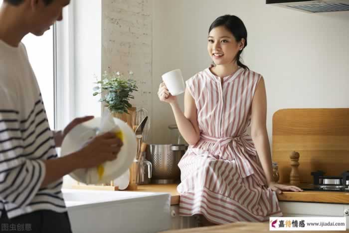 女人让男人做什么都行，唯独这三件事不可以(图2)