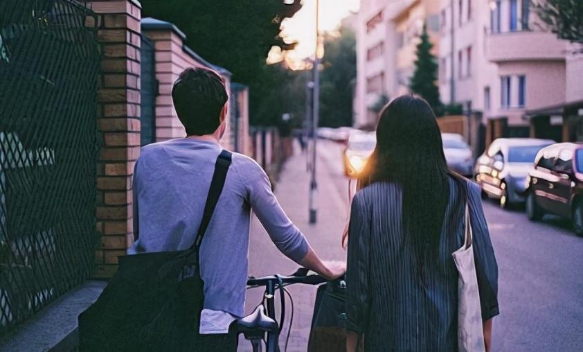 异地恋分手怎么挽回女友？你做好挽回地准备了么(图1)