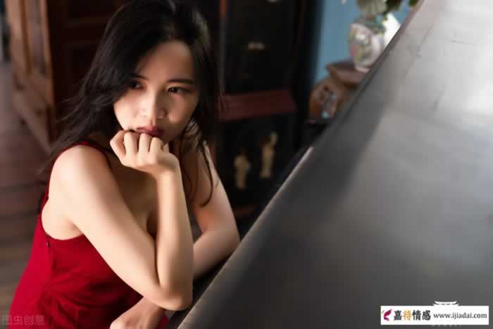 让男人容易自卑的三种女人(图2)