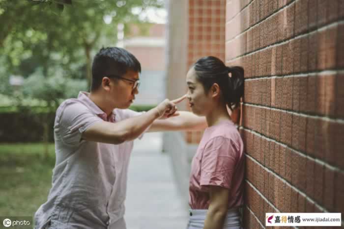 为什么有些男人各方面条件都不如女方,仍旧会出轨?(图1) 为什么有些男人各方面条件都不如女方,仍旧会出轨?(图1)