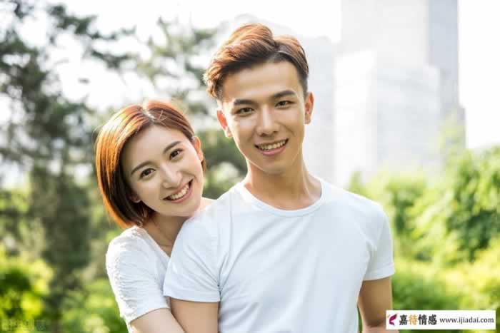 让男人喜欢的3种女人，要做到内外兼修(图3)