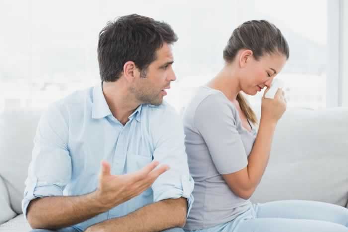 该怎么做才能吸引前任？什么样的女人最吸引男人？(图1)