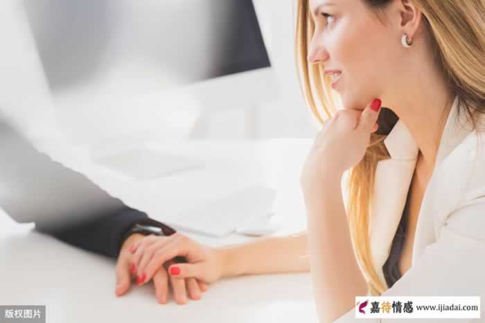婚外的感情有真爱吗？大多数可以从这一点就能看出来(图2)