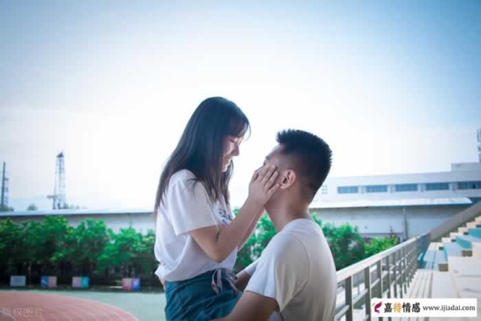 两性交往时怎样控制花心的男人？(图4)