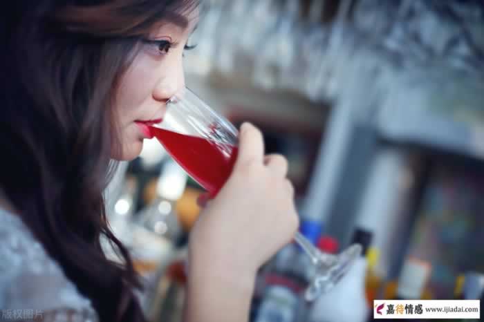 两性交往时不吵架的感情正常吗？(图1)