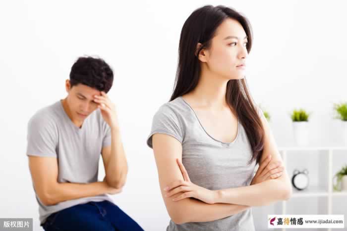 女同事吃了一半的食物给男同事吃，如此暧昧行为正常吗？(图1)