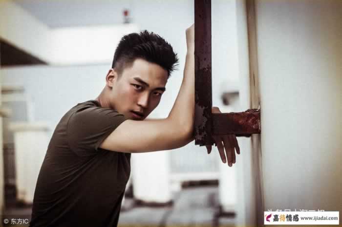 男人的苦，都藏在这三样东西里！(图1)