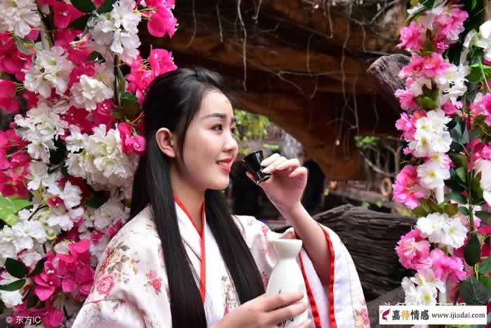 别爱的让人瞧不起！(图2)