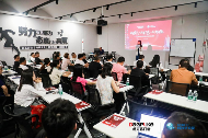 中国品牌门窗网(图2) 新模式·新思维·新打法:德来客门窗2025商业变革发布会启幕