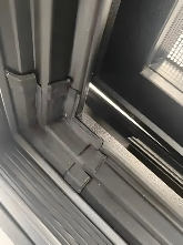 中国品牌门窗网(图1) 儿童房门窗隐形杀手:这2类胶条甲醛释放量超国标3倍!
