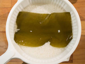 日本土锅煮白饭 日本土锅煮白饭
