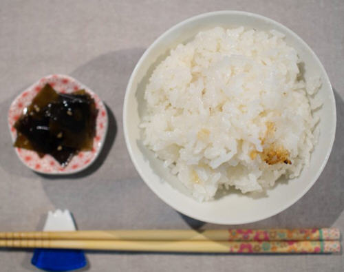 日本土锅煮白饭 日本土锅煮白饭
