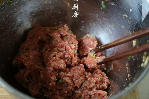 红椒酿牛肉(红椒 里面塞牛肉)