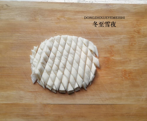 剩饺子皮做东北疙瘩汤