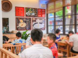 餐饮业复苏底气十足，姑妈豆腐花引领中式美食风潮