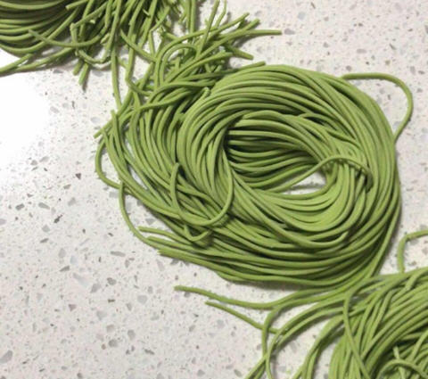 菠菜挂面 菠菜挂面