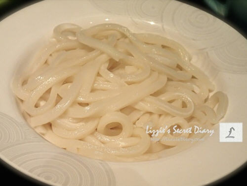 泡菜明太子炒乌龙面