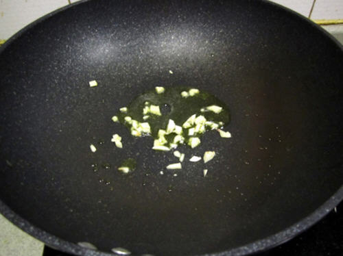 牛肉香肠蛋黄炒饭
