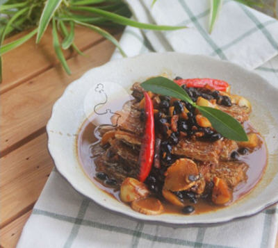 阳江豆豉烧带鱼 阳江豆豉烧带鱼
