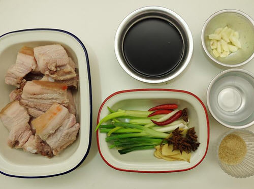 上班族便当：台湾控肉饭