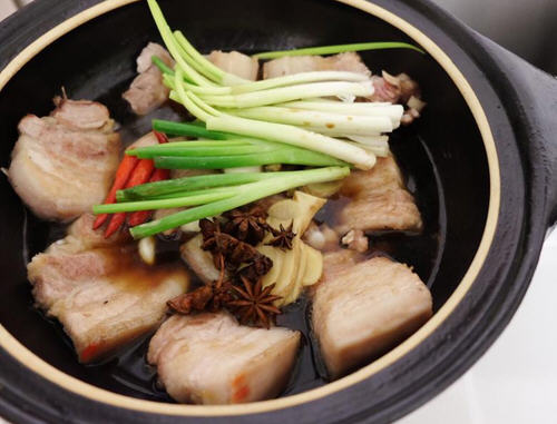 上班族便当：台湾控肉饭