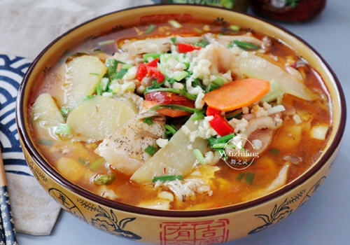 什锦泡椒鱼骨汤锅1 什锦泡椒鱼骨汤锅1
