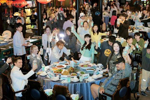 4天热卖150万杯 益禾堂薄荷家族成顶流! 4天热卖150万杯 益禾堂薄荷家族成顶流!