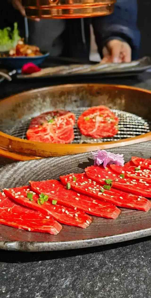 世界名酒听东风与卓尔书店，相遇在“颜如玉”的春风里