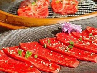 世界名酒听东风与卓尔书店，相遇在“颜如玉”的春风里